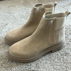 Steve madden suede booties